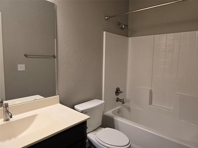 Building Photo - 239 Hidden Springs Dr