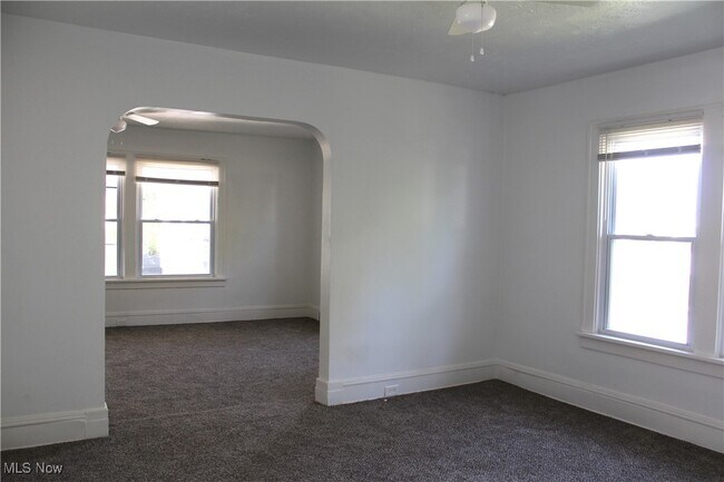 Building Photo - 397 E 148th St