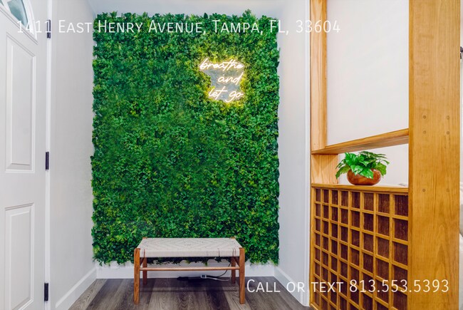 Building Photo - 1411 E Henry Ave