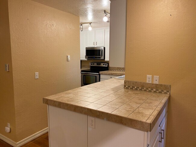 Building Photo - 73 Ace Ct