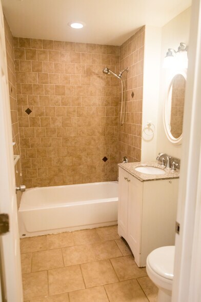 Building Photo - 4519 Merle Dr