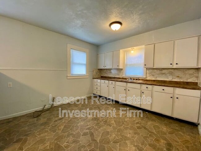 Building Photo - 3240 Jackson St