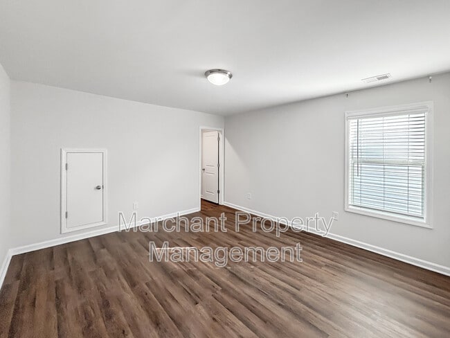 Building Photo - 6 Ashborne Ln