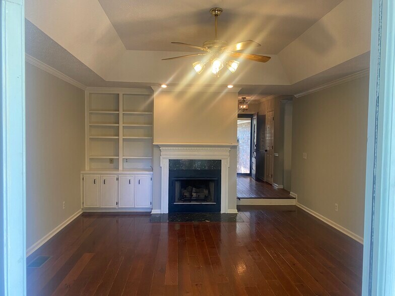 Building Photo - 114 Riviera Rd