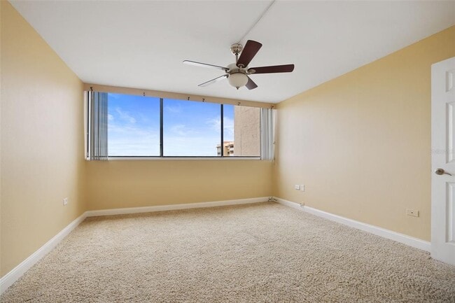Building Photo - 450 Treasure Island Causeway