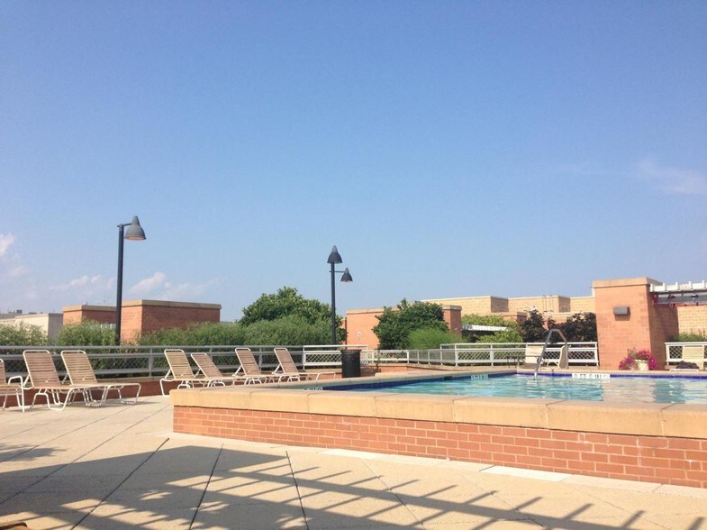rooftop pool - 631 D St NW