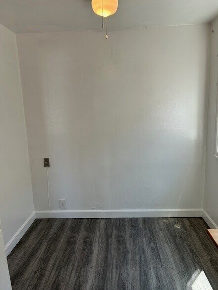 Eat in Kitchen area - 2639 38th Ave