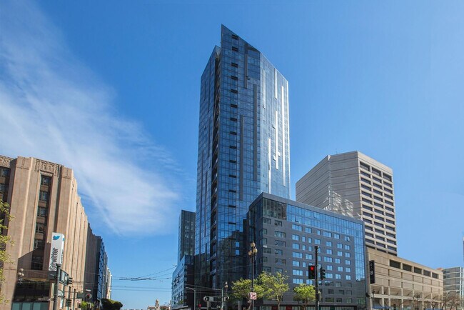 Building Photo - 18 10th St