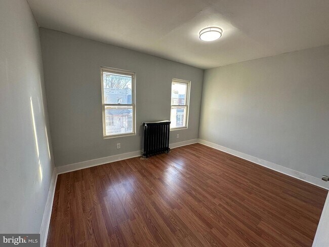 Building Photo - 1922 Ruan St