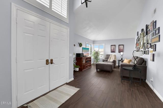 Building Photo - 885 Oakland Hills Dr