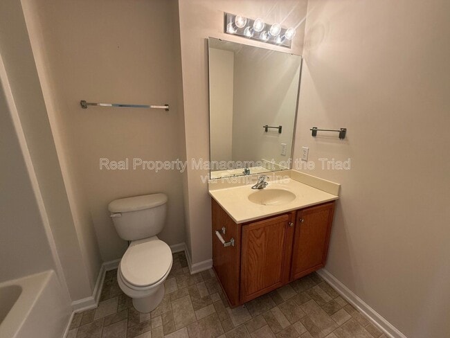 Building Photo - 1246 Glory Vine Rd