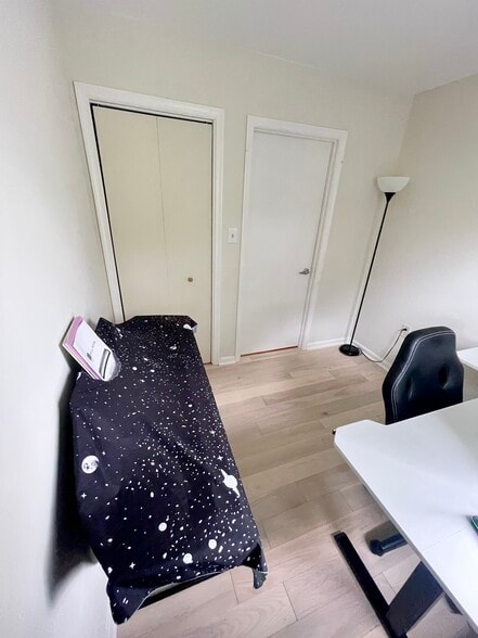 Bedroom #3 / Office w/ closet - 3814 Usher Ct