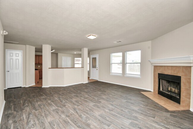 Building Photo - 5618 Gibralter Pl