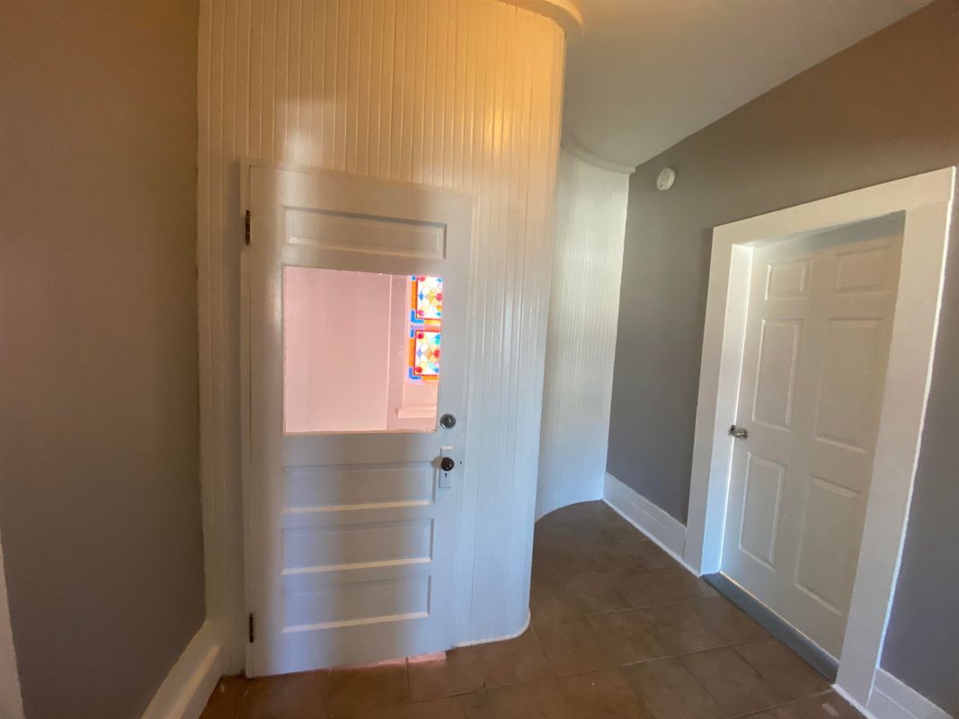 Building Photo - 158 Broad, 2