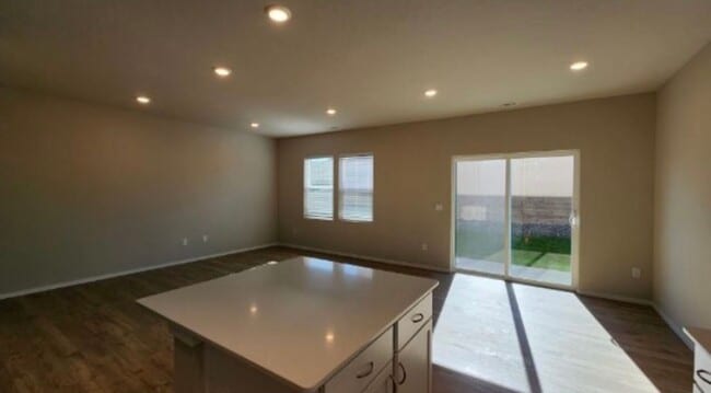 Building Photo - Townhome for Rent!