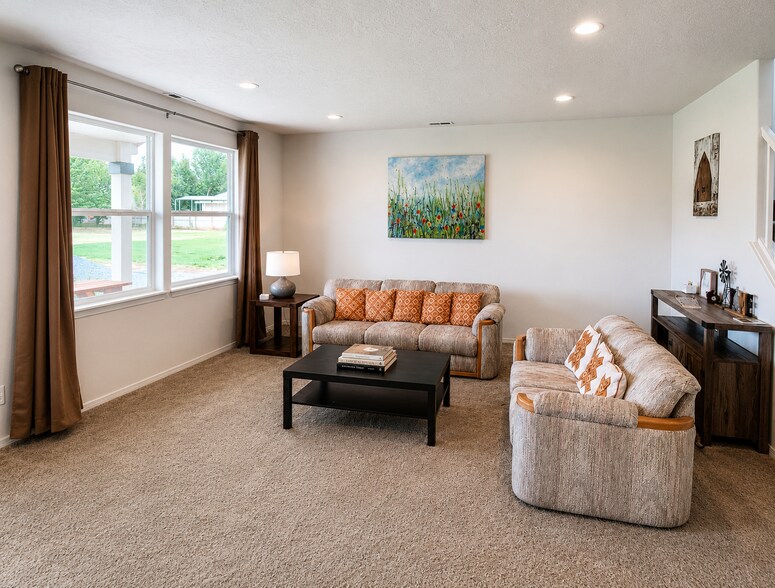 Downstairs Living Room - 8295 Diamond Point Cir NE