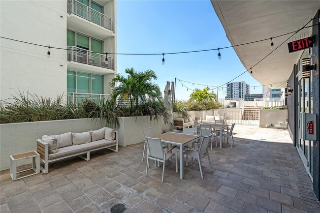 Building Photo - 2275 Biscayne Blvd Blvd