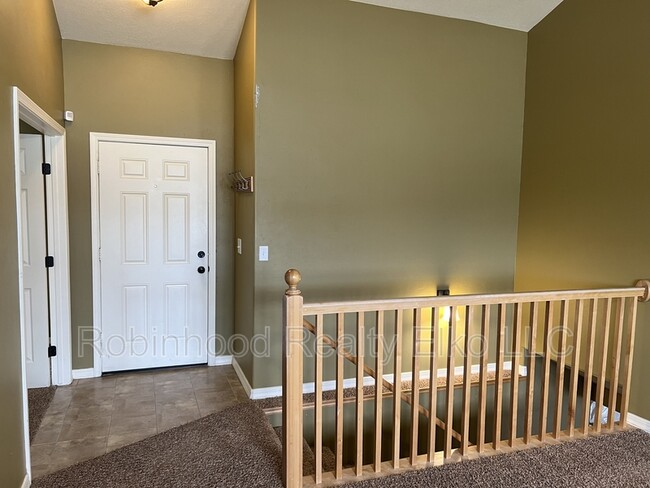 Building Photo - 214 Brookwood Dr