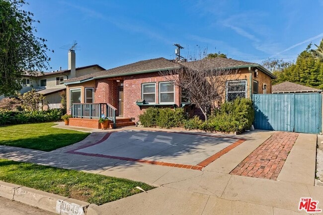 Primary Photo - 10849 Arizona Ave