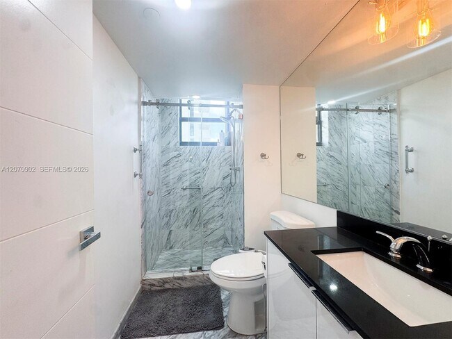 Building Photo - 5757 Collins Ave