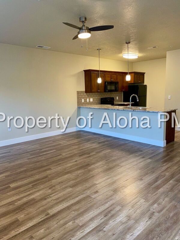 Building Photo - 3594 E Grand Forest Dr