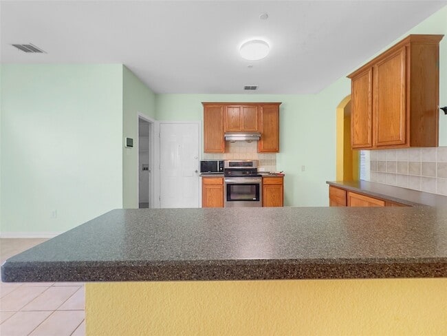 Building Photo - 313 Calvary Dr
