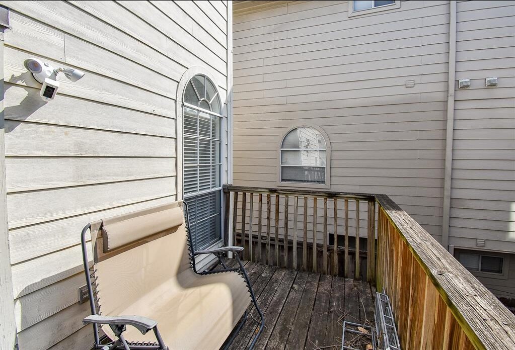 Building Photo - 5217 Blossom St