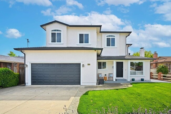 Building Photo - 35883 Vinewood St