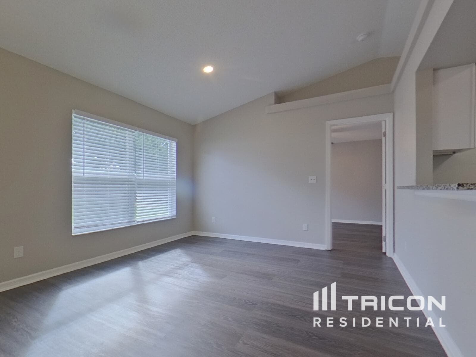 Building Photo - 15342 Margaux Dr