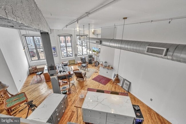 Building Photo - 428 N 13th Street Unit 3B