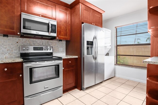 Building Photo - 1360 NW 97th Terrace