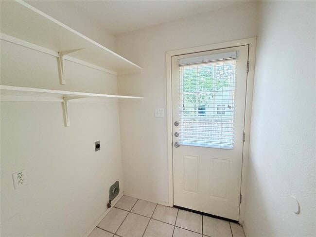 Building Photo - 405 Parkhill Cove