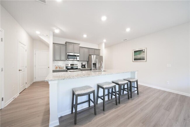 Building Photo - 257 Whitetail Cir