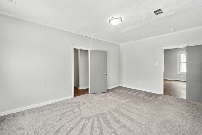 Building Photo - 1740 Arlington Ave