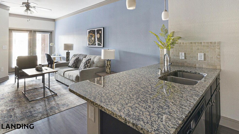 Building Photo - 18021 Kingsland Blvd