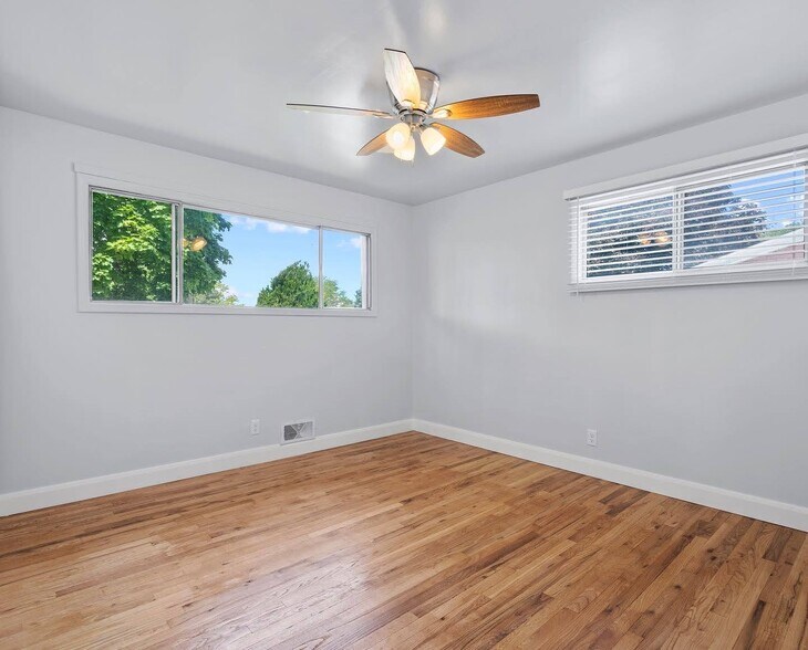 Master bedroom - 140 N 700 E