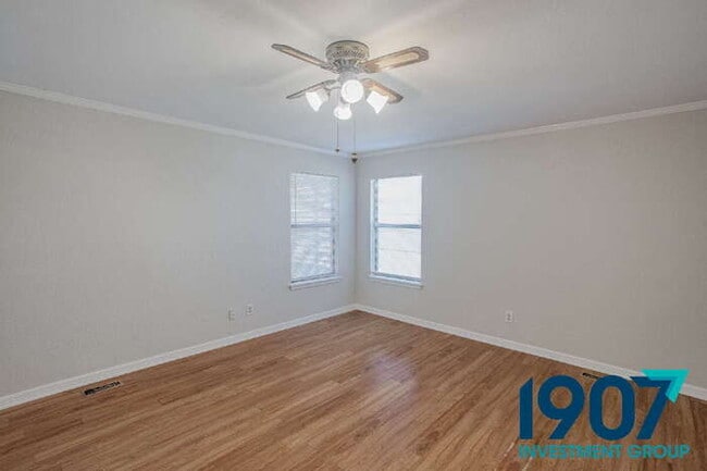 Building Photo - Charming Brick Home with Large Backyard in OKC! - Move In Now & Get 50% Off Your First Month's Rent!