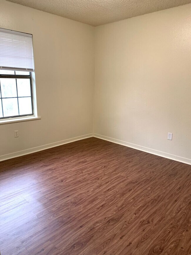 Building Photo - 1658 Starboard Dr