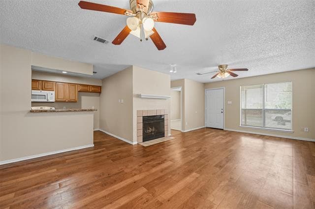 Building Photo - 3414 Colonial Dr