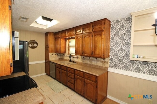 Building Photo - 1110 Timmons Dr