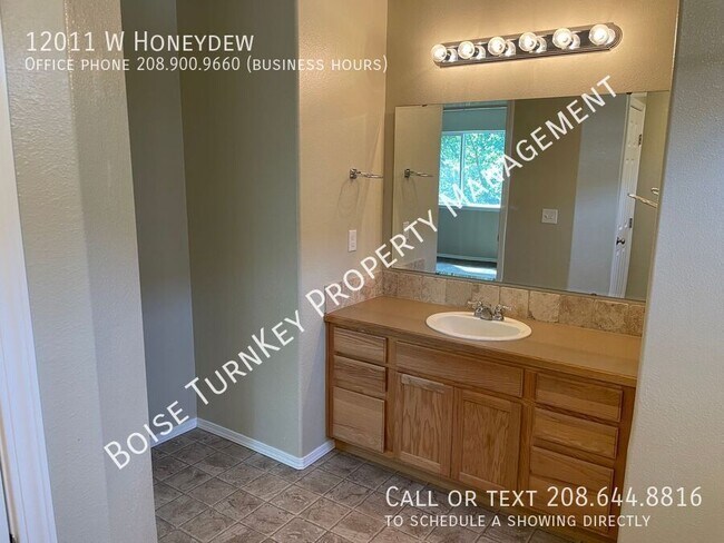 Building Photo - 12011 W Honey Dew Dr