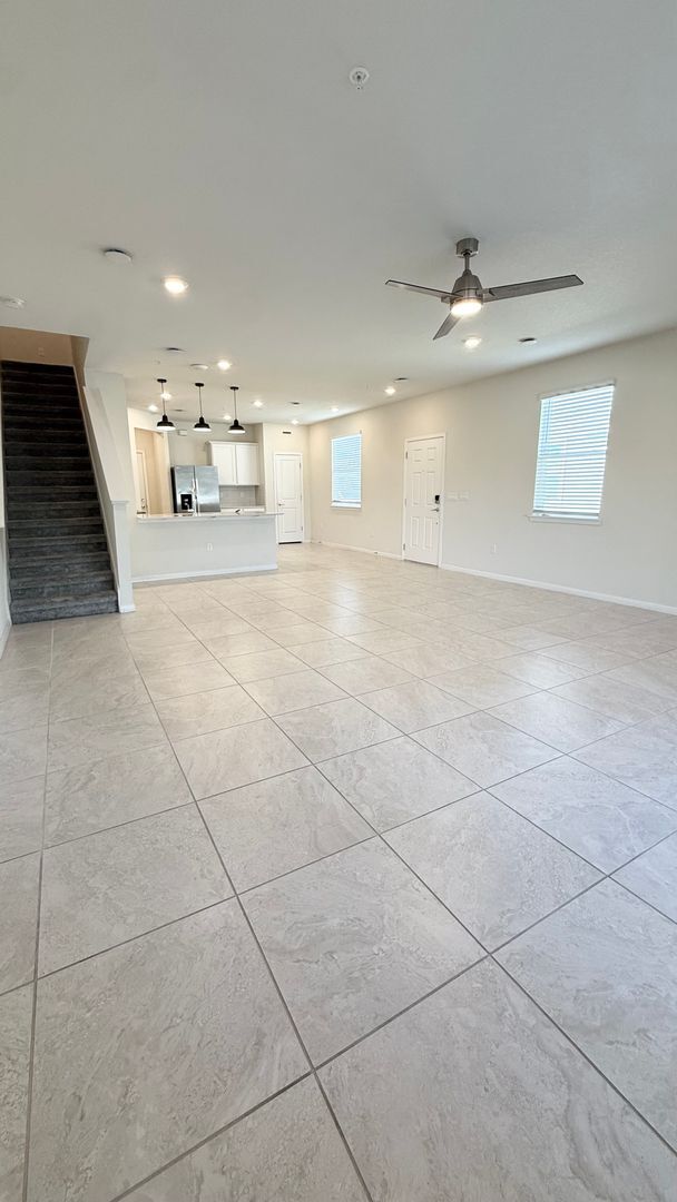 Building Photo - Grayson Square