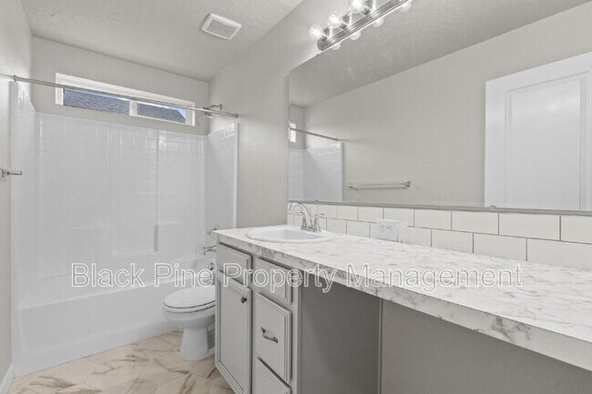 Building Photo - 7684 S Seabreeze Way