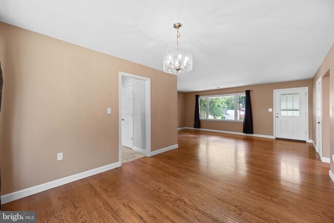 Building Photo - 6505 Panorama Dr