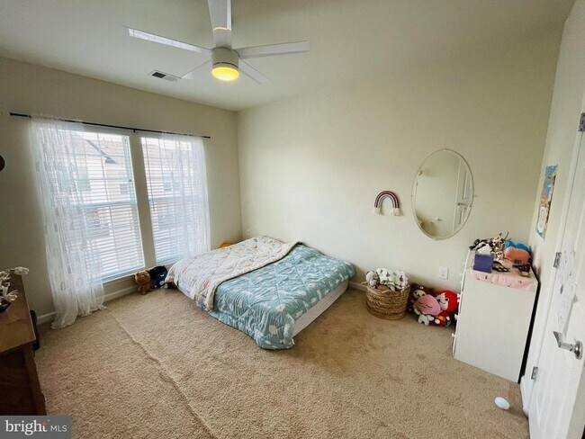 Building Photo - 42699 Wardlaw Terrace