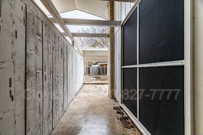 Building Photo - 317 Gaiety Ln