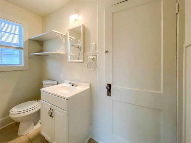 Building Photo - 7924 Ford St