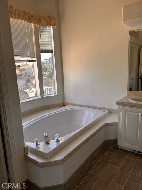 Building Photo - 14711 Manzanita Rd