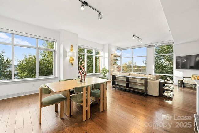 Building Photo - 125 W Tremont Ave