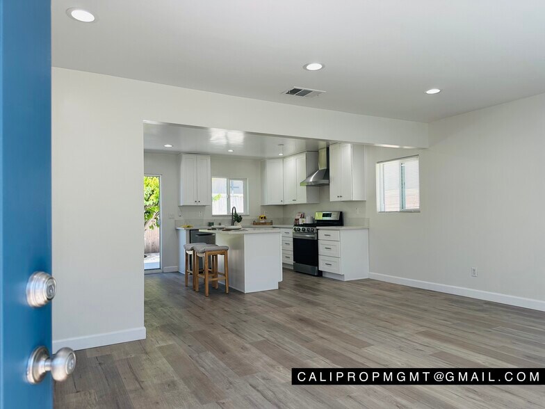 Building Photo - 2709 W Avenue 30